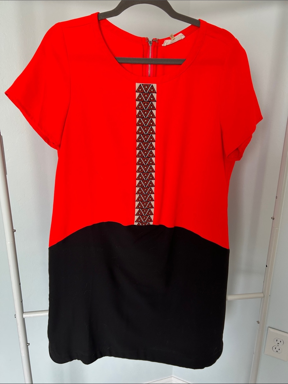 Sugarlips Red and Black Colorblock Short Sleeve Mini Dress